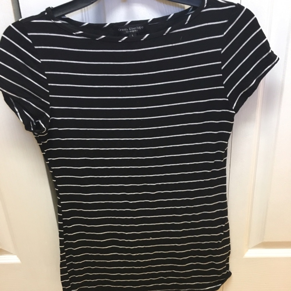 Black striped tee