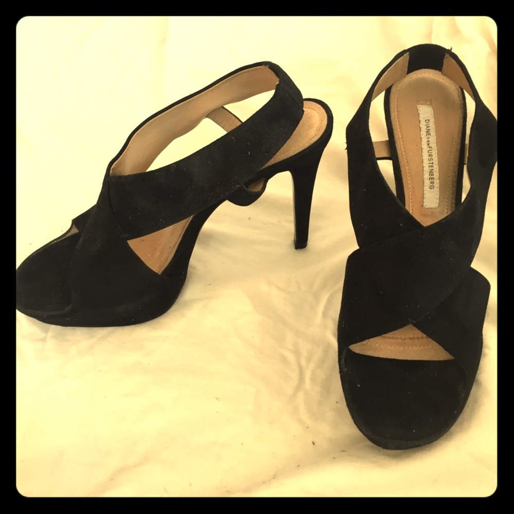 Diane Von Furstenberg black heels