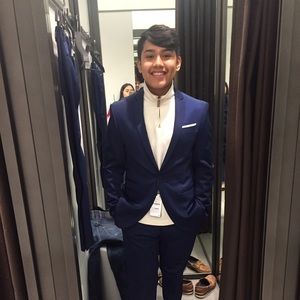 Meet your Posher, Sixtos jr