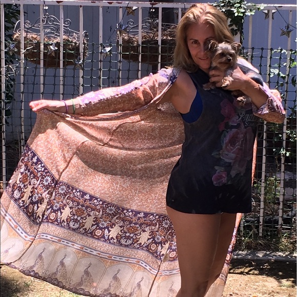 Meet your Posher, Deb - Picture 3 of 5