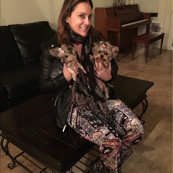 Meet your Posher, Deb - Picture 5 of 5