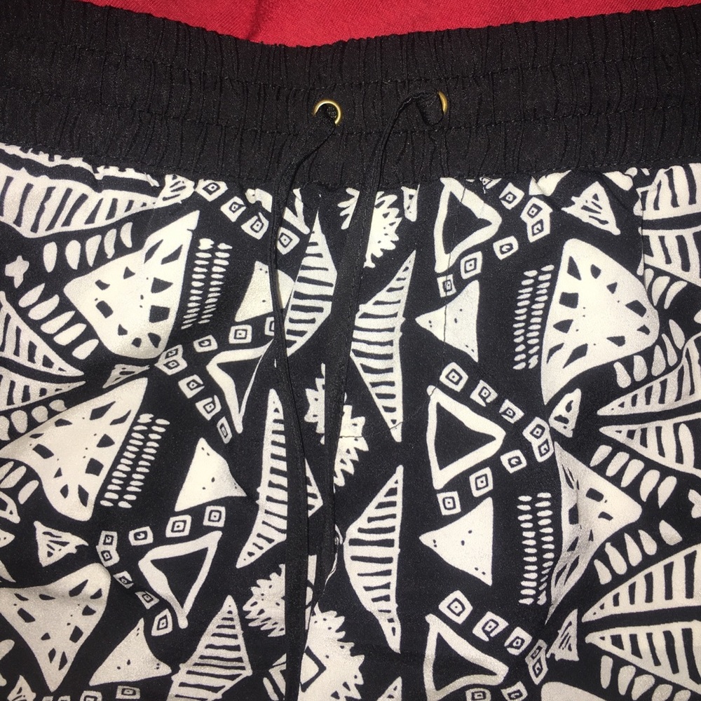 Workout shorts - Picture 2 of 3