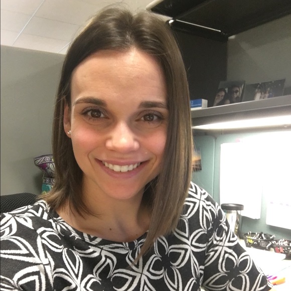 Meet your Posher, Susan - Picture 2 of 2