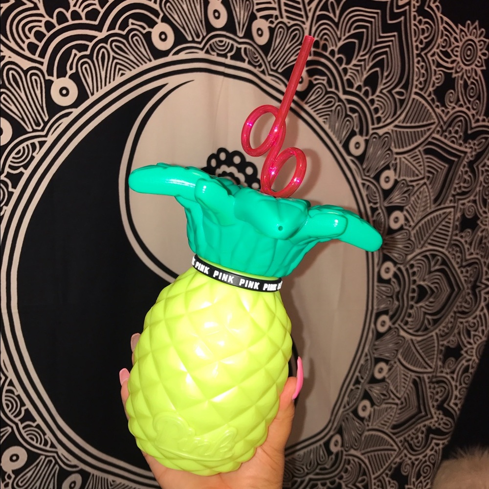 VS PINK Pinapple Cup