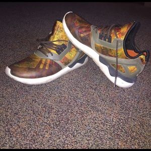 Men's Adidas Tubular Sneakers