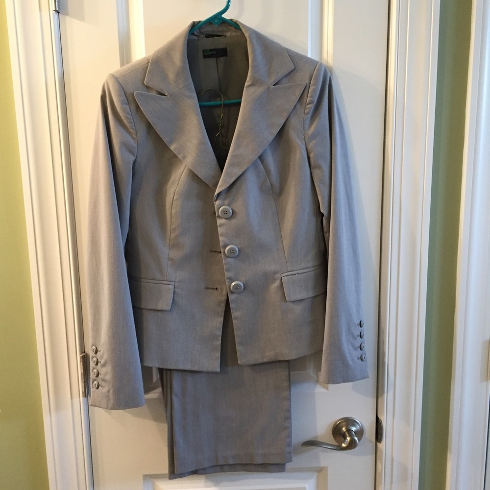 United Colors of Benetton Gray pant suit