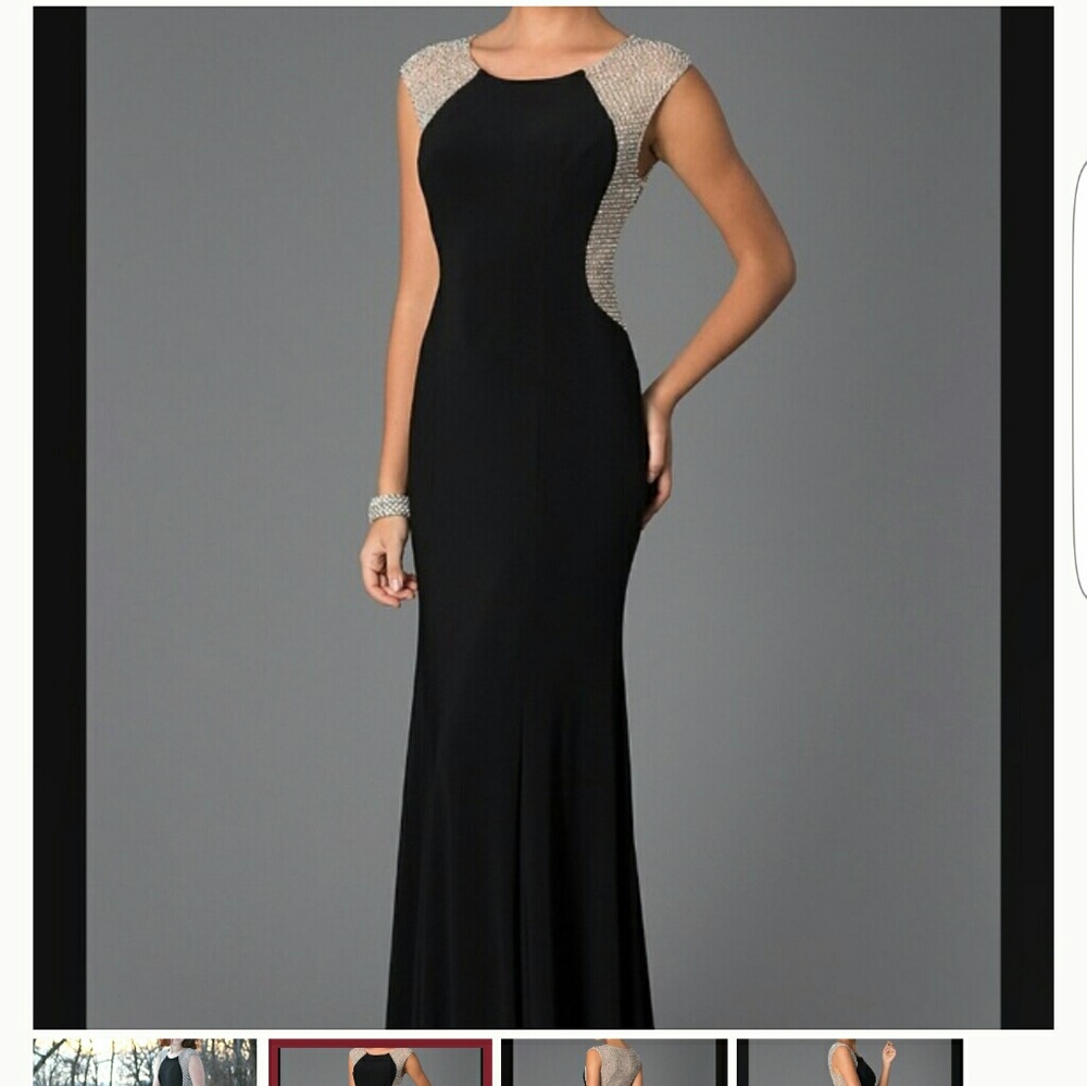XSCAPE Size 2 formal or prom dress