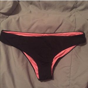 Cheeky bikini bottoms