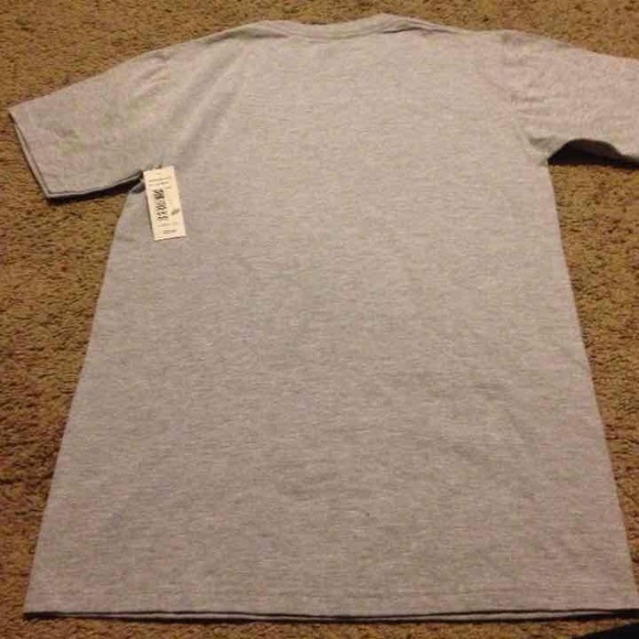 Star Wars T Shirt BNWT Men's T Shirt Small Medium - Picture 4 of 4