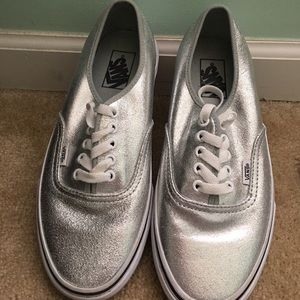 Silver metallic VANS