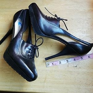 Via Spiga leather dress heels