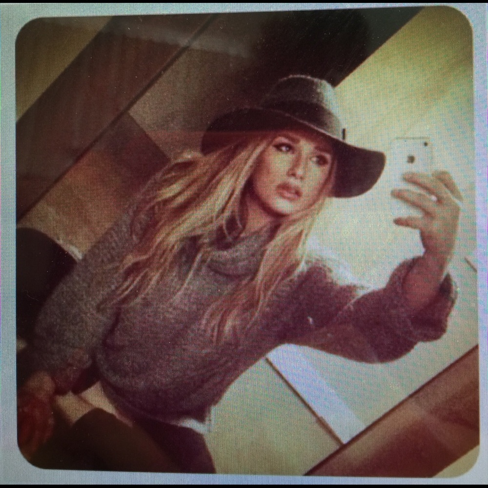 Zara sweater as seen on Jessie James Decker M - Picture 1 of 4