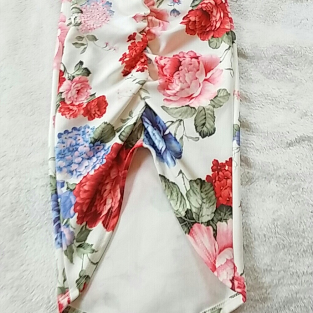 1 Left! Size Large -  Bodycon Floral Print Dress - Picture 6 of 6