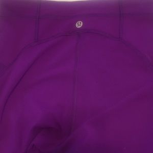 LuluLemon workout leggings