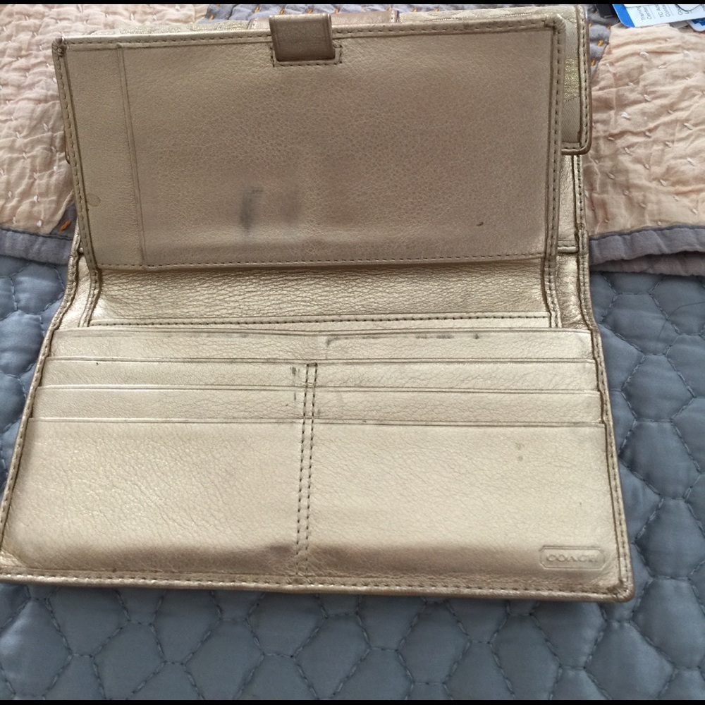 Coach Wallet - Picture 5 of 5