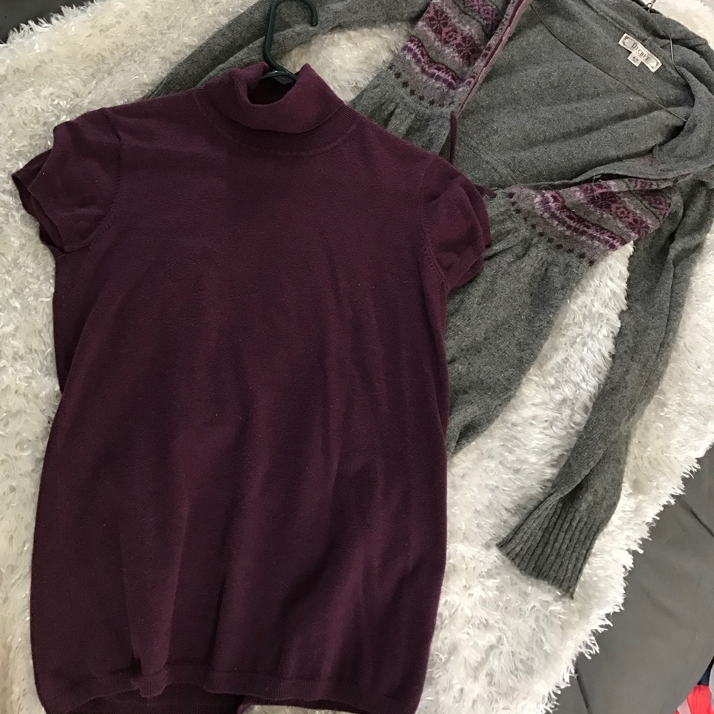 Nicole short sleeve turtle neck burgundy