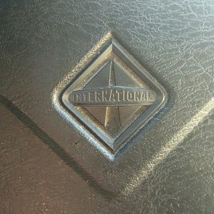 Meet your Posher, Naamon