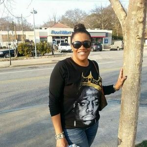 Meet your Posher, Sonia