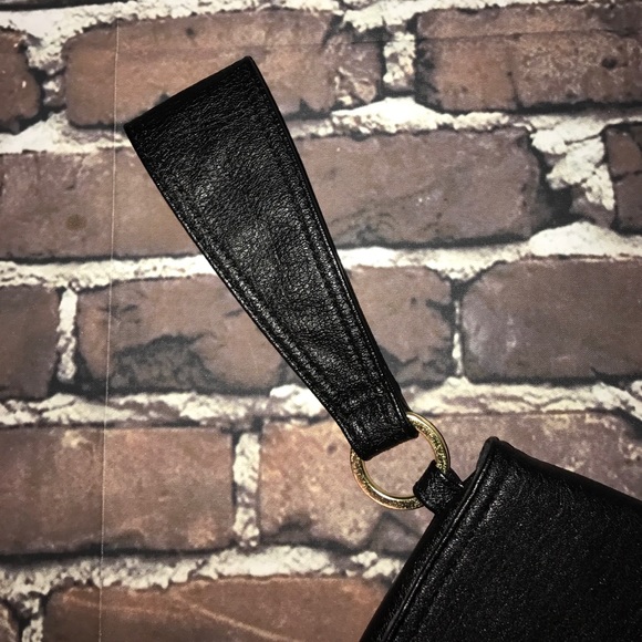 OLD NAVY~ Chic Vegan Leather Clutch/ Wristlet - Picture 3 of 7