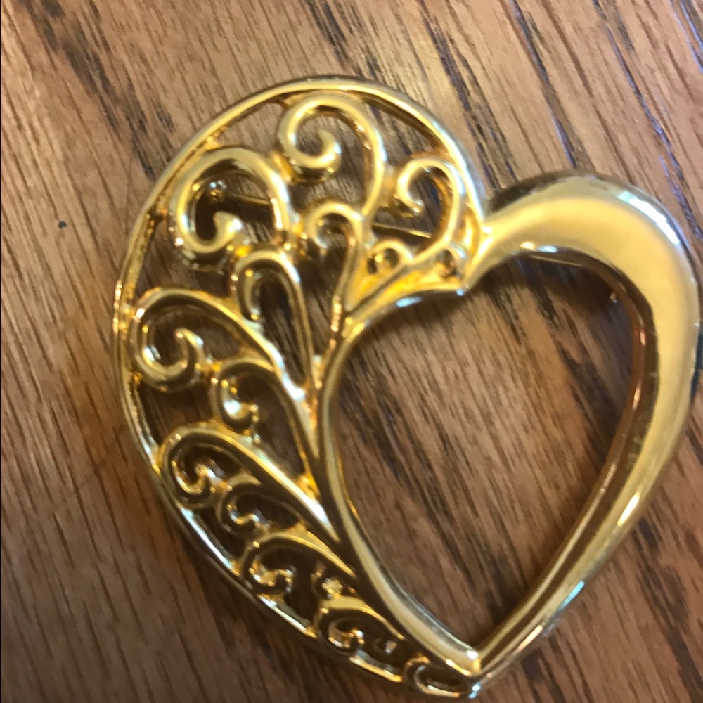Heart Pin - Picture 2 of 4