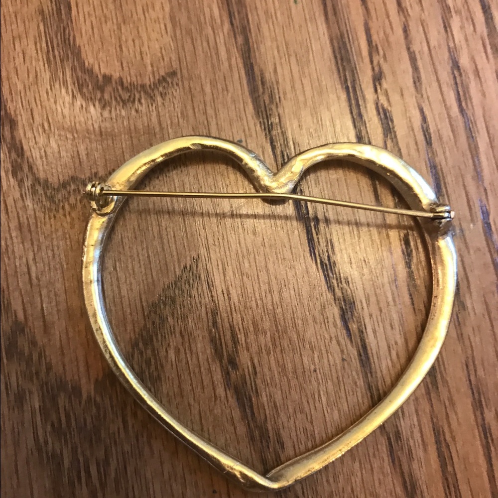 Heart Pin - Picture 4 of 4