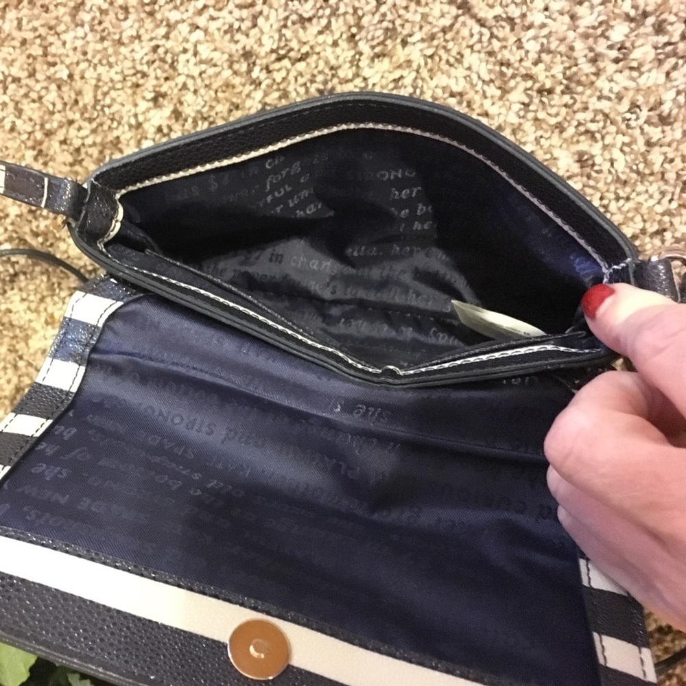 EUC ♠️ Kate Spade Cedar St Astor cross/body♠️ - Picture 3 of 8