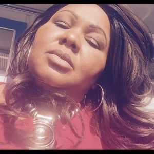 Meet your Posher, Michaela