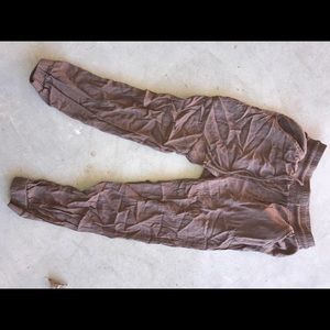 Loose tan beach, lounge or outerwear pants/joggers