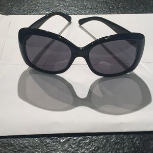 Chanel black sunglasses