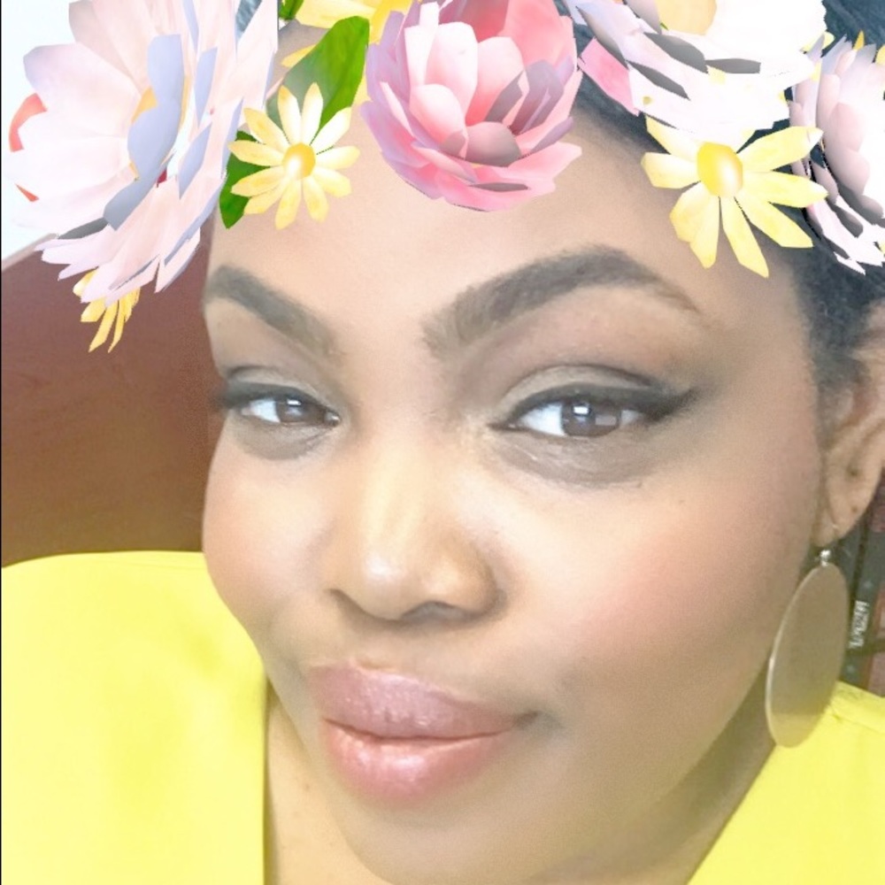 Meet your Posher, Stella