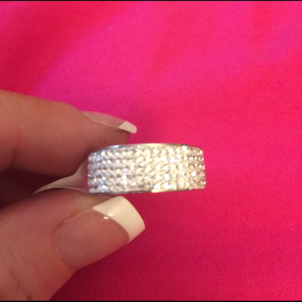 Brand New Stainless Steel AAA+ crystals size 7.5&7 - Picture 7 of 8