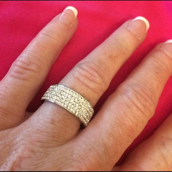 Brand New Stainless Steel AAA+ crystals size 7.5&7 - Picture 6 of 8