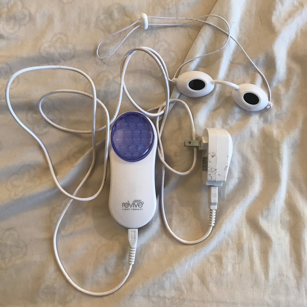 Revive light therapy acne treatment!!