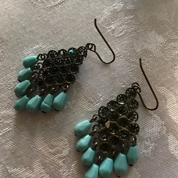 Vintage Turquoise Color earrings - Picture 2 of 2