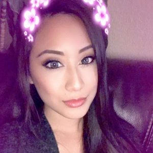 Meet your Posher, Evelyn