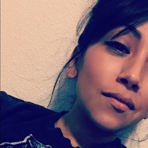 Meet your Posher, Lorraine