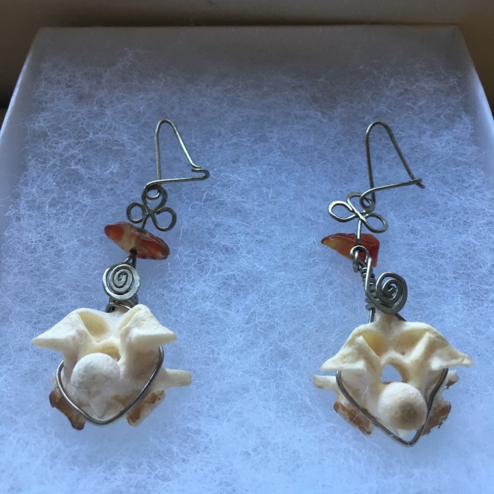 Tigers eye and snake vertebrae wire wrap earrings - Picture 2 of 3