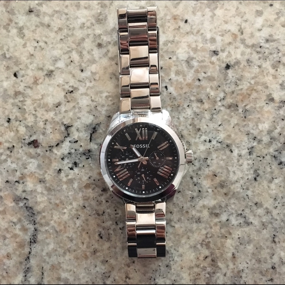 Brand new silver Fossil watch
