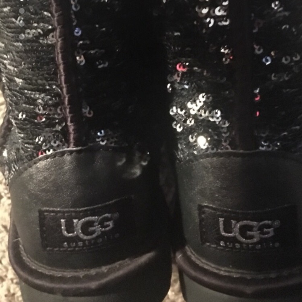 UGG BOOTS