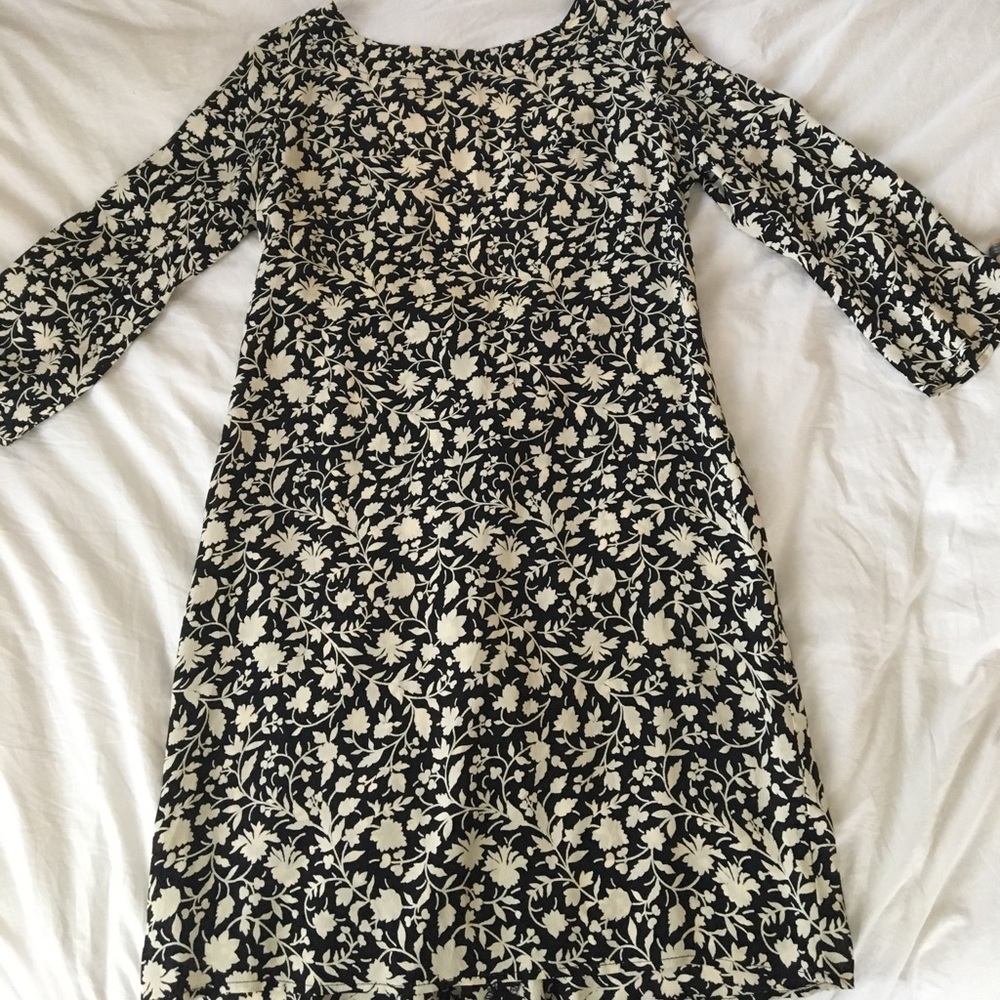 Flynn Skye mid sleeve dress size M
