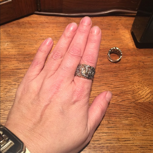 18k White & Yellow Gold Plated Ring - Picture 6 of 6