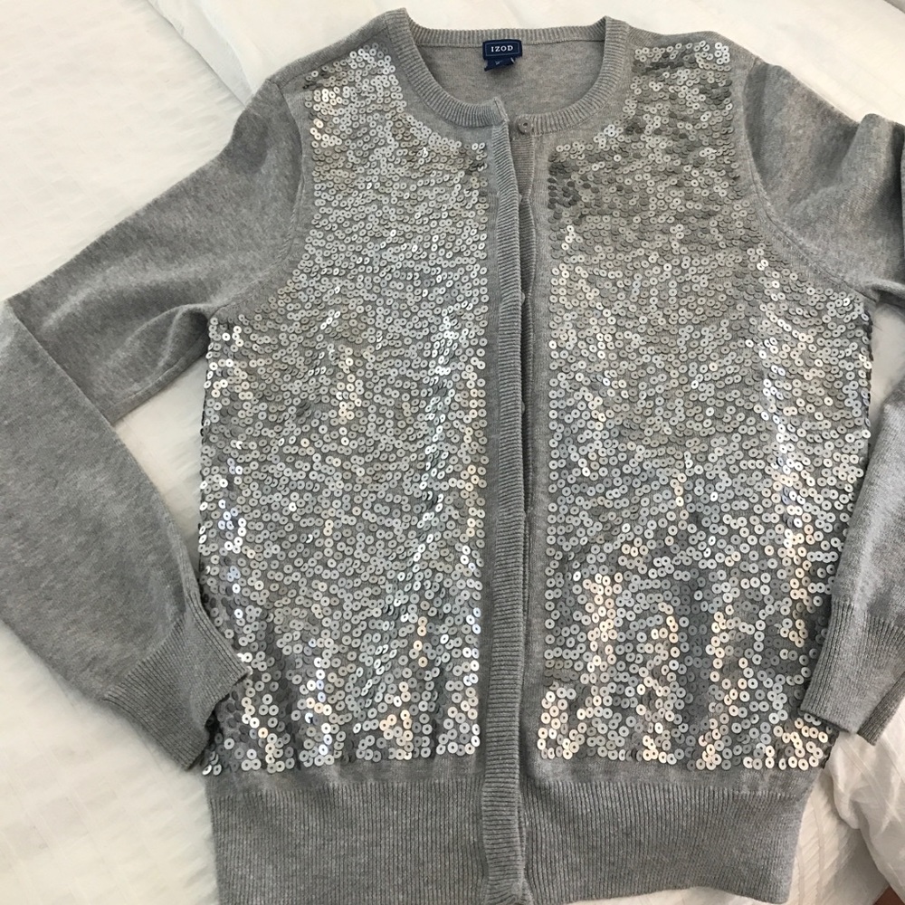 NWOT Izod sequined versatile sweater.