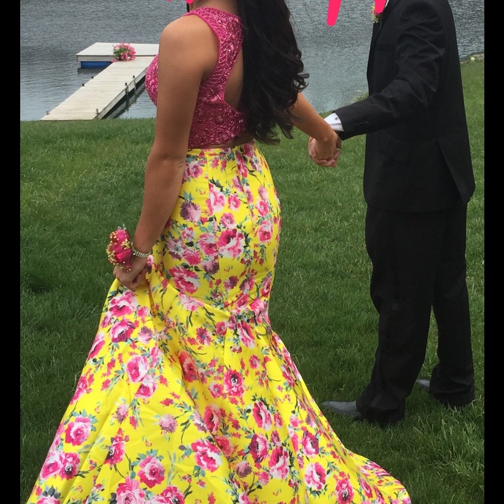 Prom dress