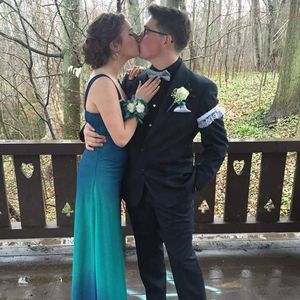 Meet your Posher, Hunter