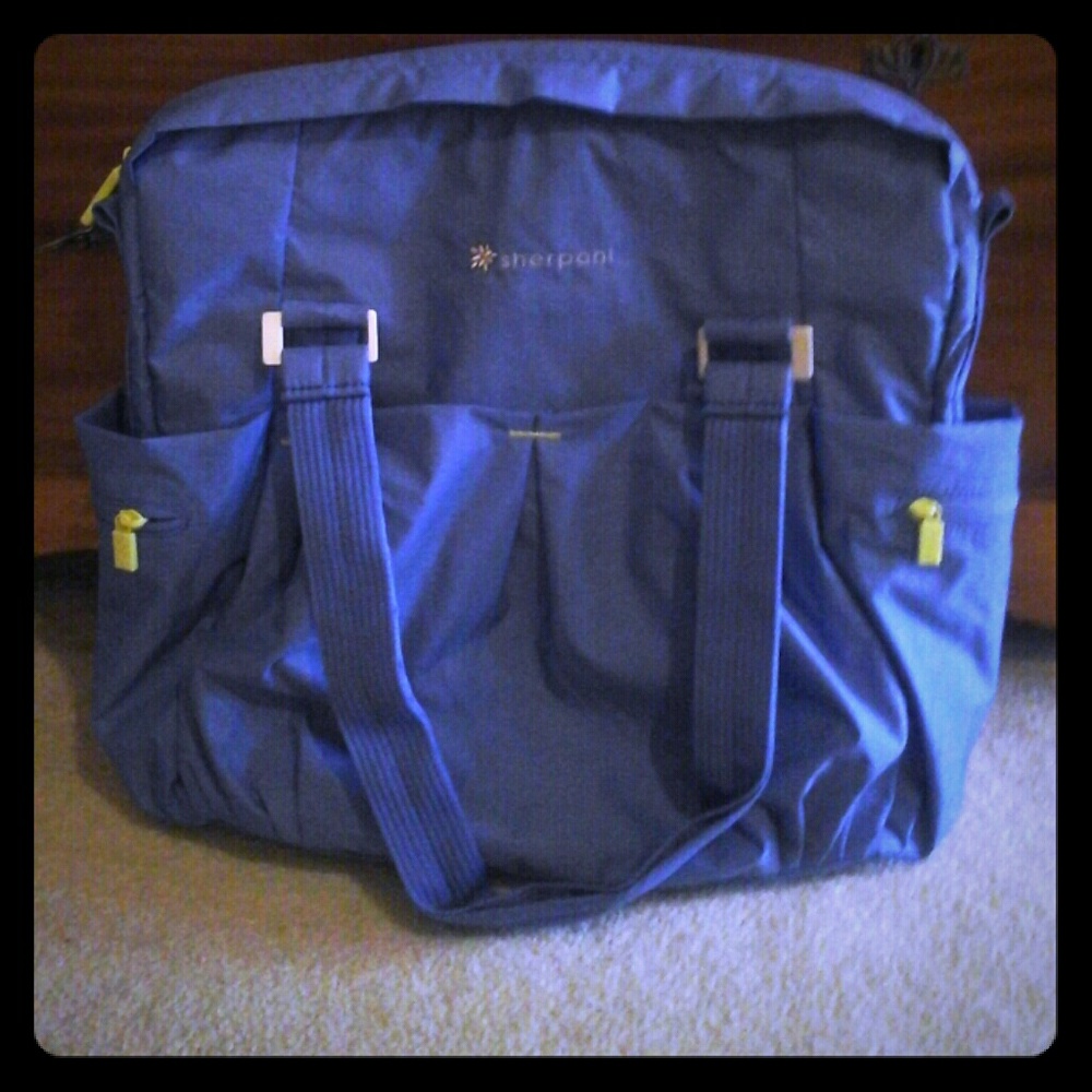 Sherpani Wisdom Tote Bag