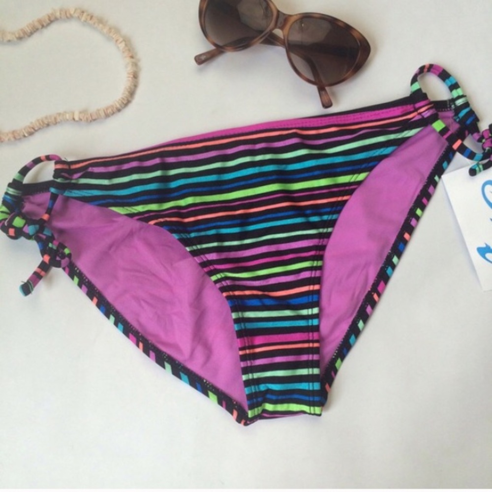 California Waves bikini bottom NWT