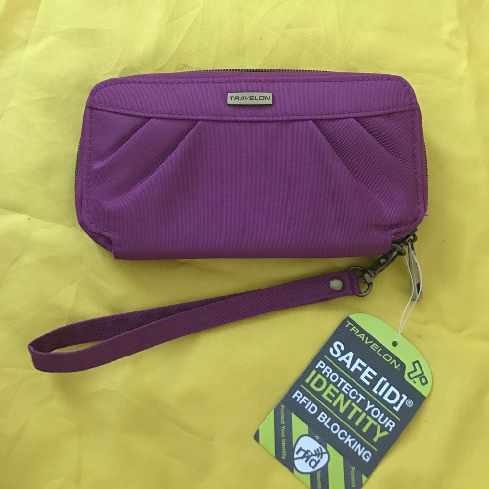 Travelon wallet