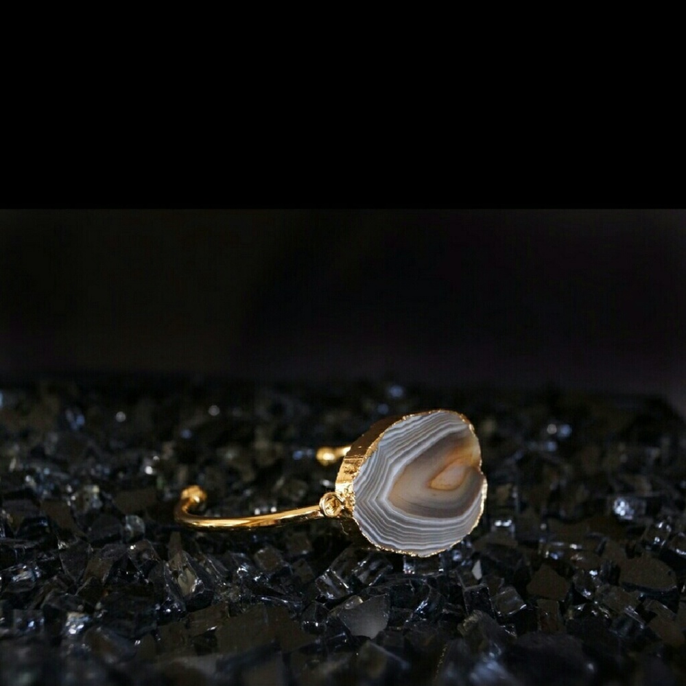 Gold Agate bangle