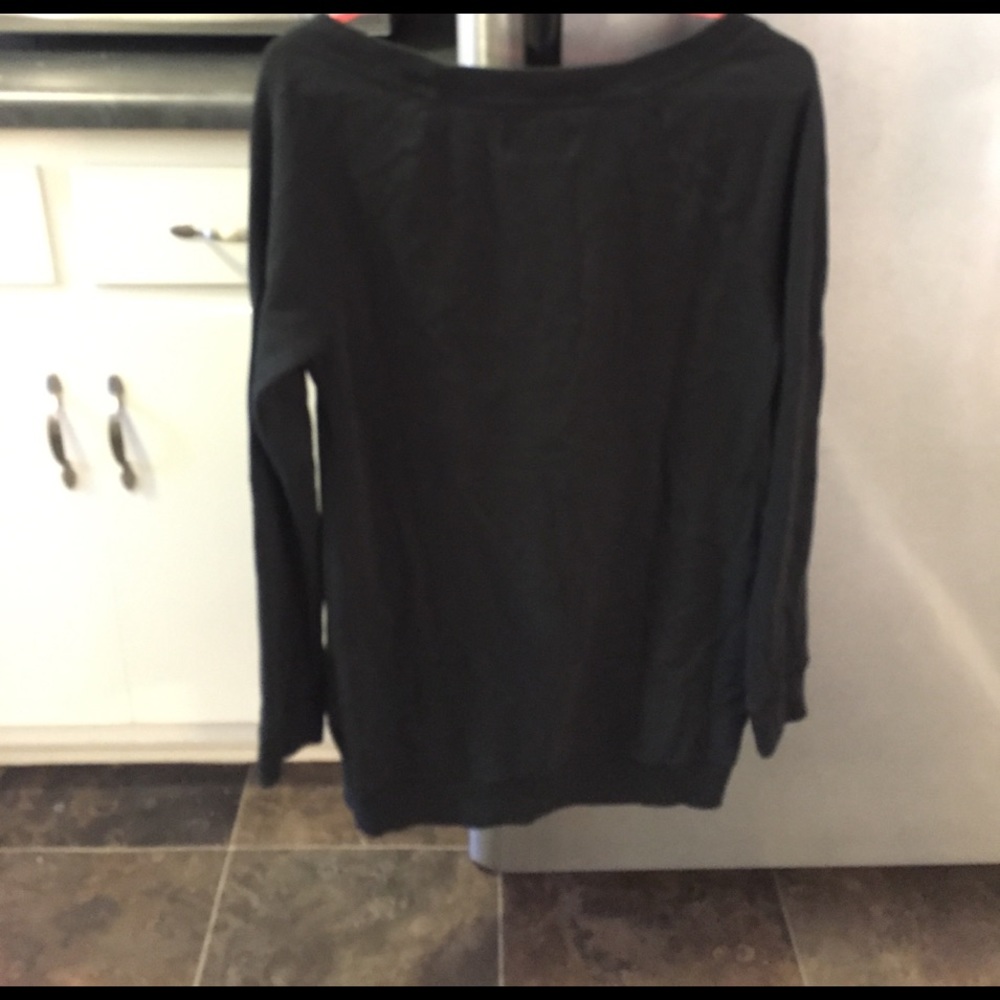 Sweatshirt - Picture 2 of 3