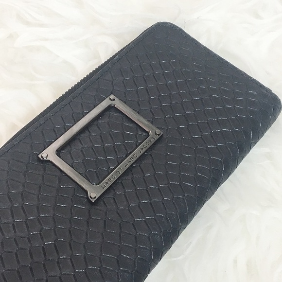 Marc by Marc Jacobs Werdie Snake Embossed Wallet - Picture 3 of 5